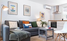 Bright House Relax & Chill Out